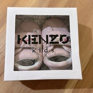 Kenzo baby shoes US 3.5 European size 19 great condition.